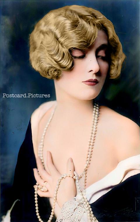 Peggy Hopkins Joyce — Ziegfeld Girls — colorized