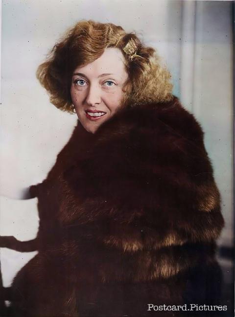 Peggy Hopkins Joyce — Ziegfeld Girls — colorized